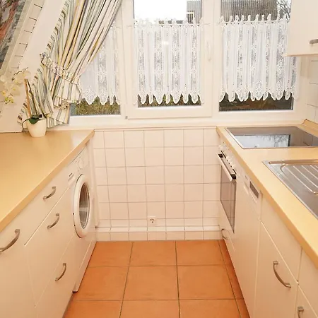 Zeltdachhaus Mit Tv Im Schlafzimme Feriested