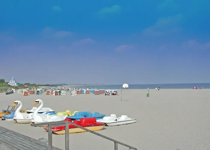 Zeltdachhaus Mit Tv Im Schlafzimme Semesteranläggning (resort)