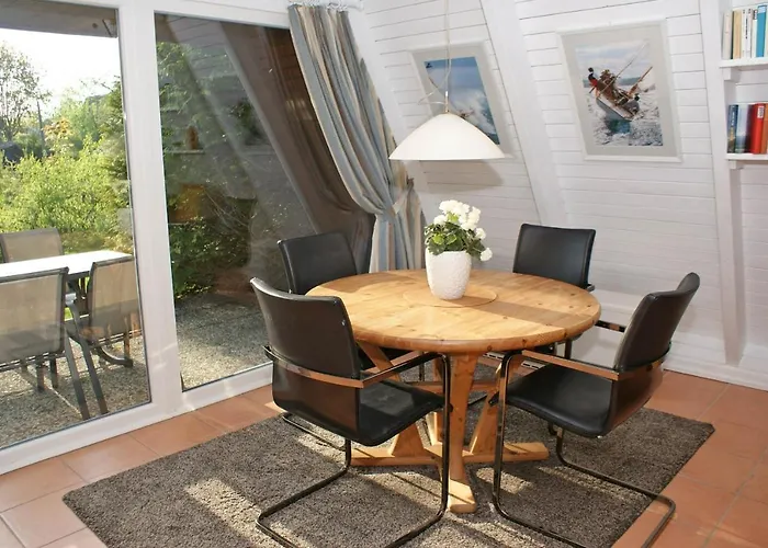 Zeltdachhaus Mit Tv Im Schlafzimme Semesteranläggning (resort) Damp